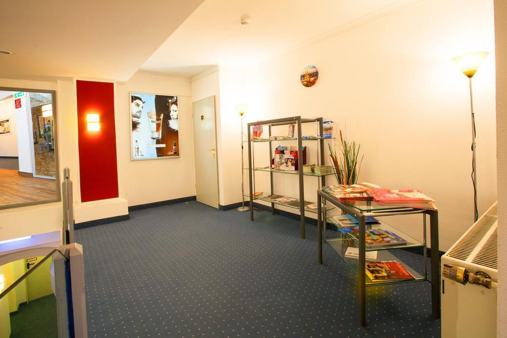 Ina Royal Hotel Köln